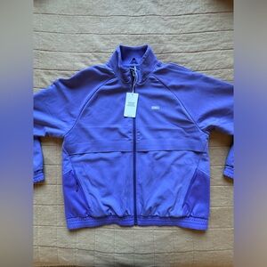 FIGS Sydney Scrub Jacket in Purple Amethyst Size Medium